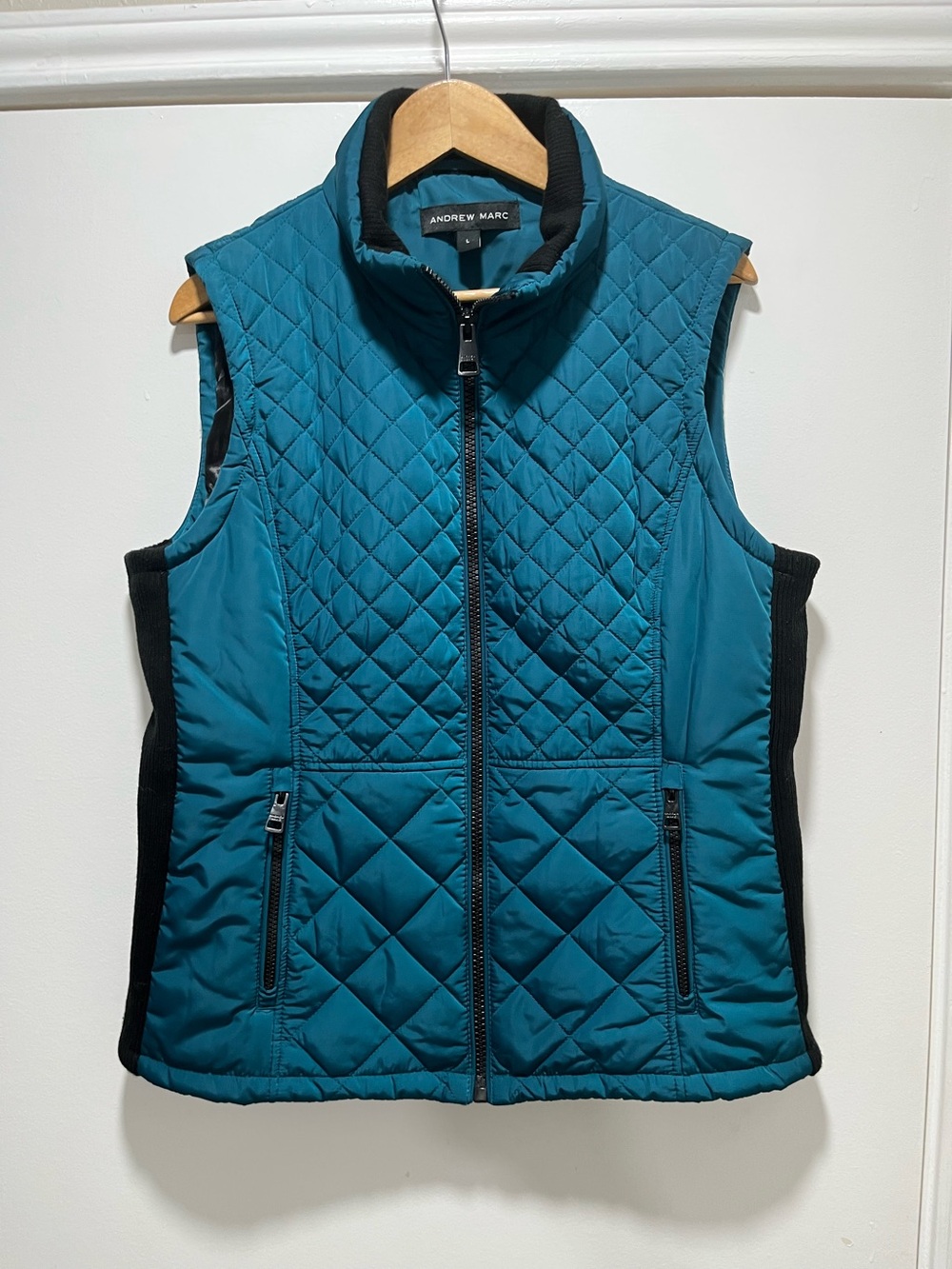 Andrew Marc Quilted Teal Women’s Vest Large